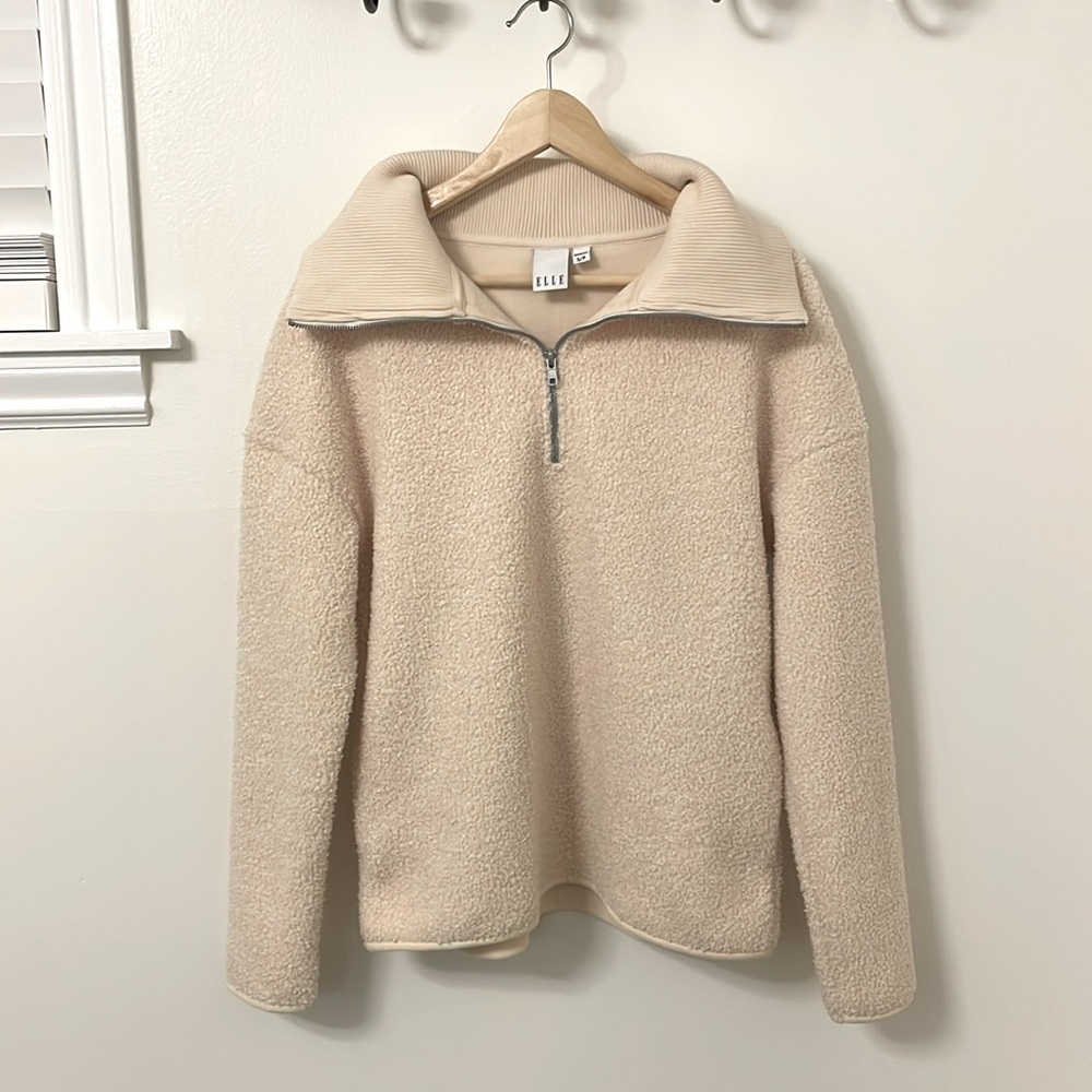 NEW w/o tags - ELLE Sweater - Size Small